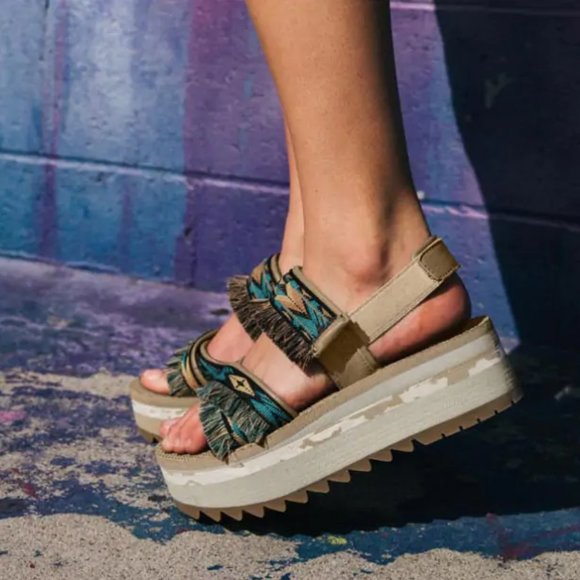 flatform ceres sandals